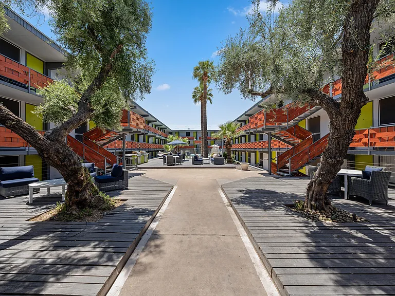 Crosstown Phoenix — Photo 25