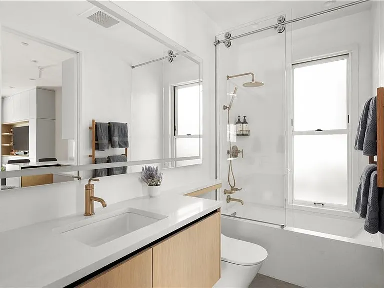 211 W Main St #101 — Photo 5