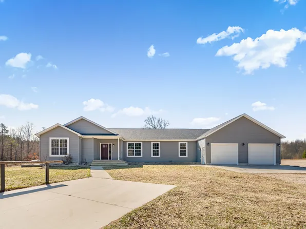 6435 E East 64th St, Chase, MI 49623