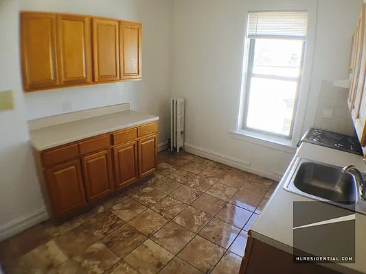 Rented by Highline Residential | media 8