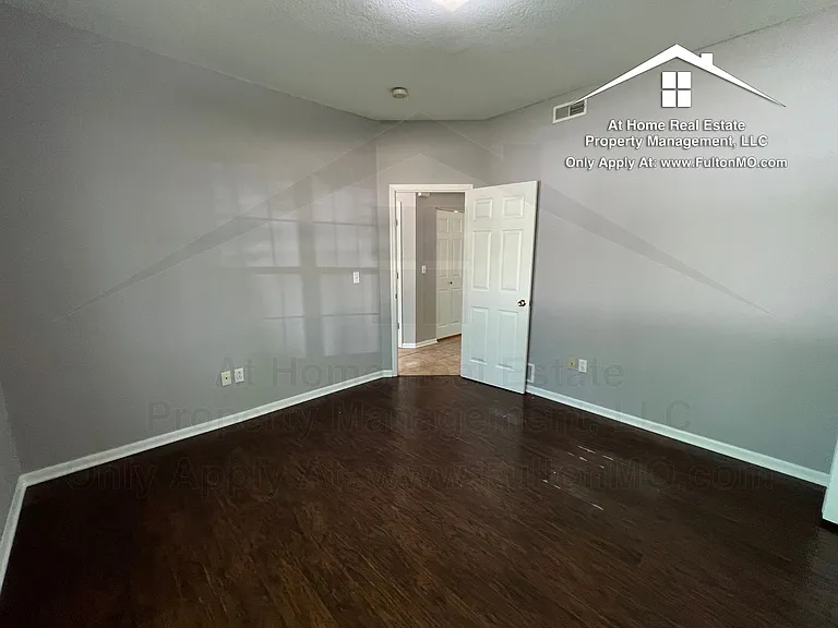 997 Boulder Ct — Photo 18