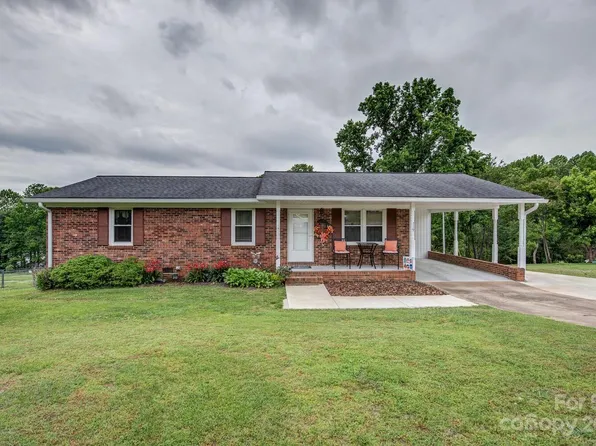 719 Lakehurst Dr, Shelby, NC 28150