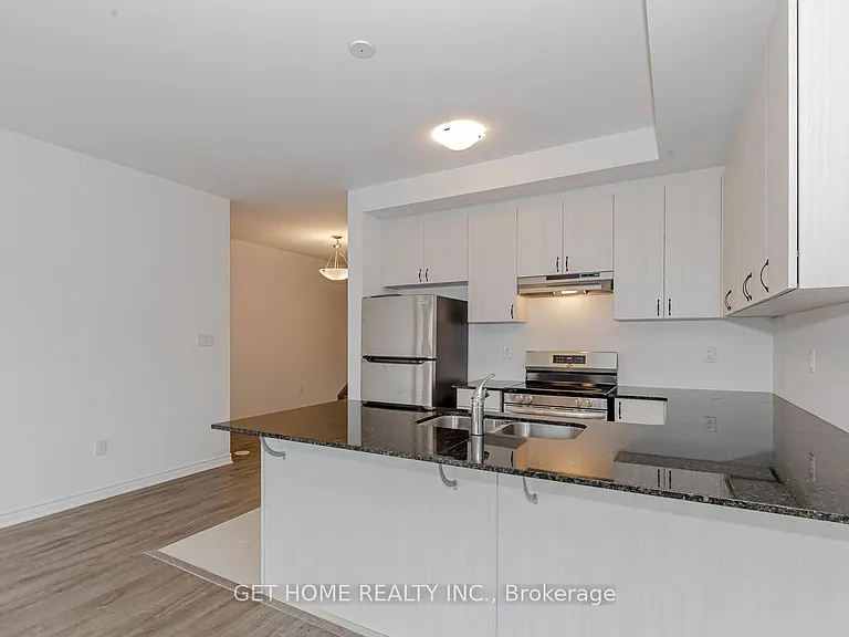 1909 Thames Cir — Photo 14