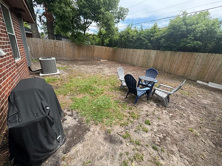19 Seneca Rd — Photo 30