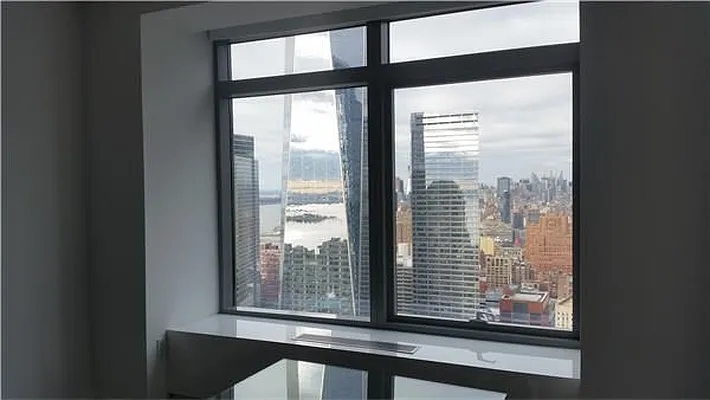 Rented by Avenue Sotheby's International Realty | media 40