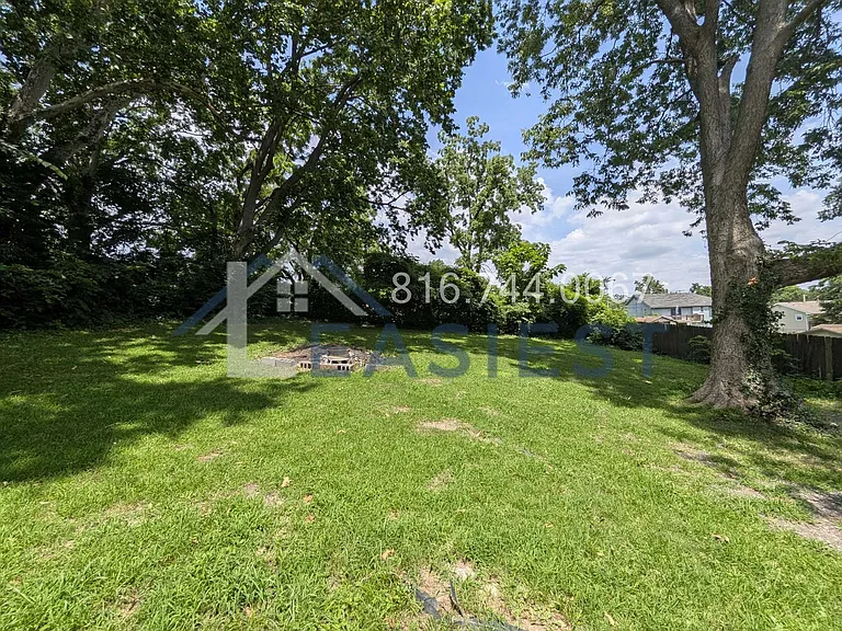 5102 NE 47th Ter — Photo 15