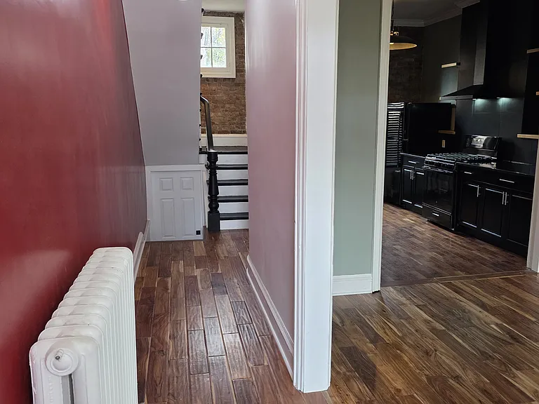 148 S Swan St #A — Photo 28