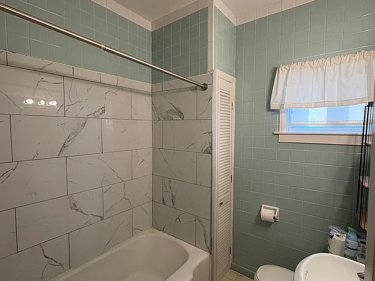 307 Irwin St — Photo 9