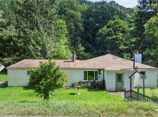 8546 Wittmer Rd, Pittsburgh, PA 15237