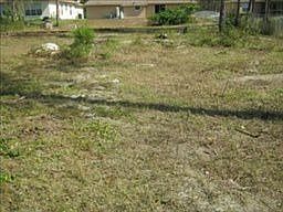 1st image of 675 Desoto Blvd S