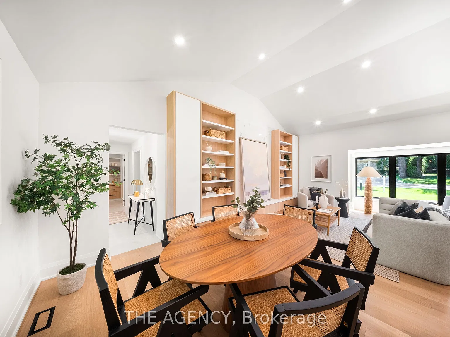4 bed, $11,000 — Photo 4