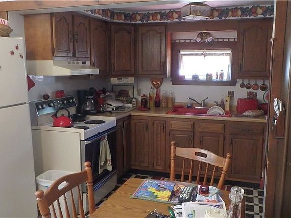 2nd image of 6231 Lake Ave