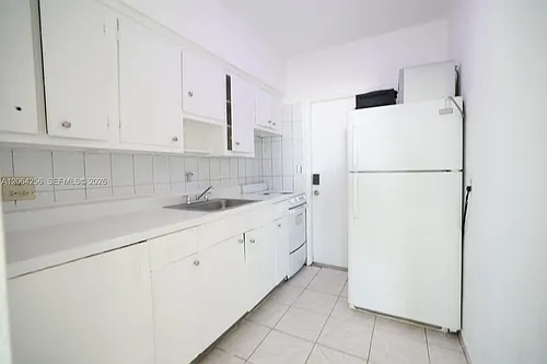 770 83rd St #3 Photo 1