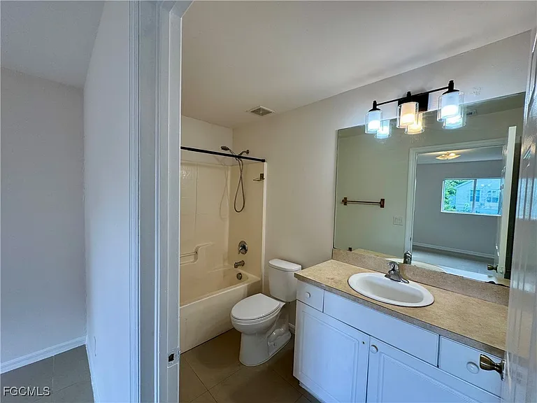 10743 Robinson St — Photo 5