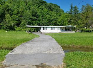 1985 Adria Rd, North Tazewell, VA 24630