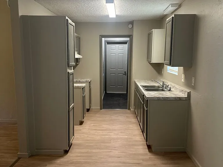 101 Seminole St — Photo 5