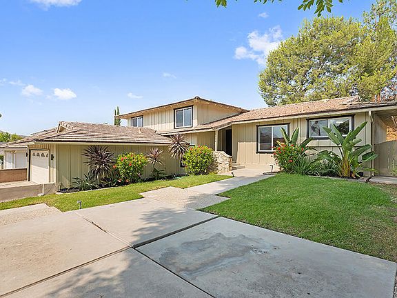 4th image of 5626 Lake Lindero Dr