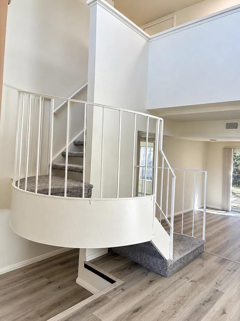 Spacious 5-Bedroom, 3-Bath San Carlos Home Near Mission Trails! — Photo 3