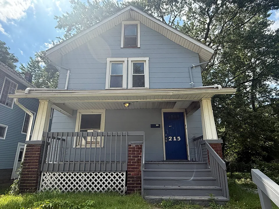 215 Allies St