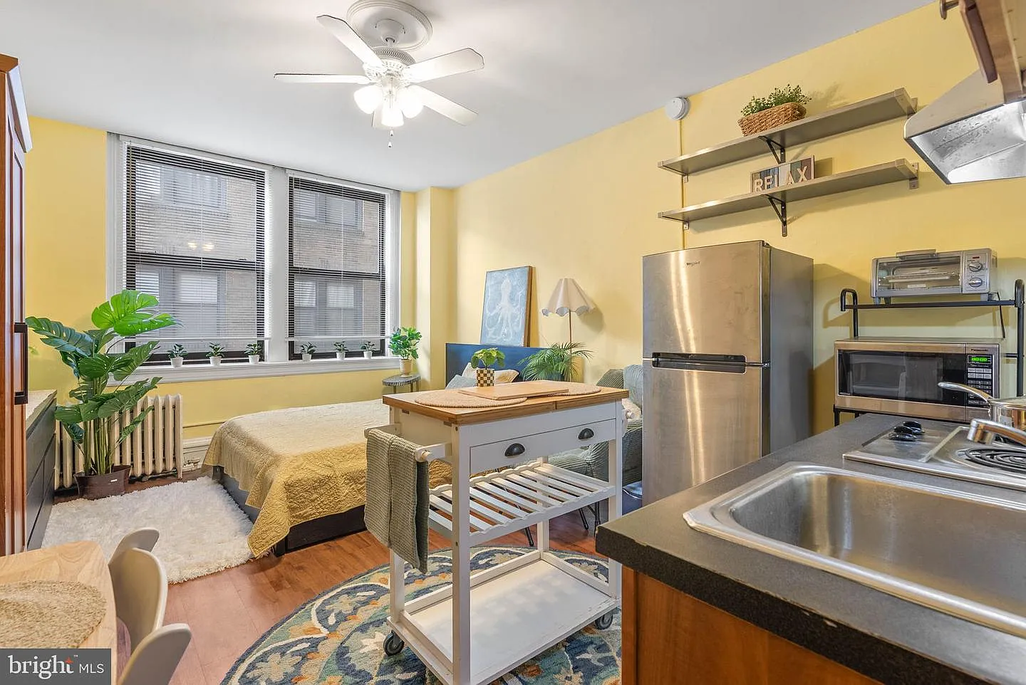 1324 Locust St APT 703 photo 1