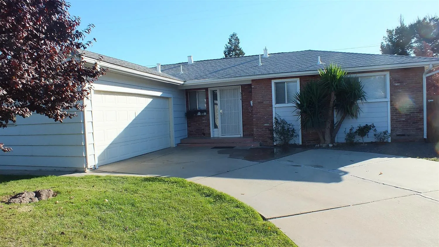 314 Rosewood Ct photo 1