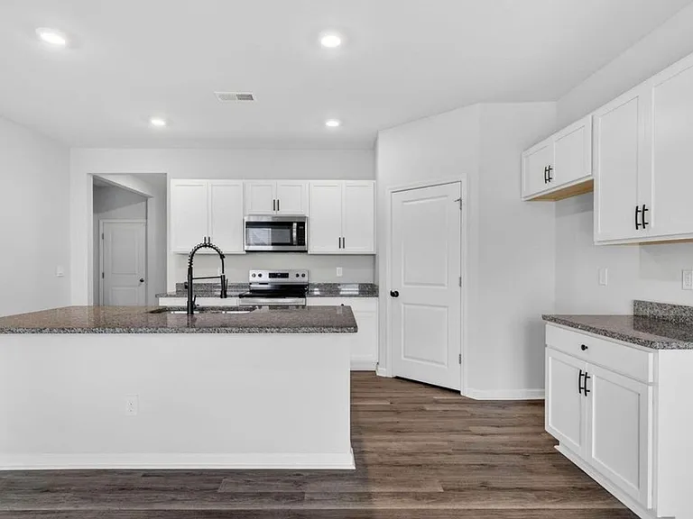 2039 Willowleaf Dr — Photo 7