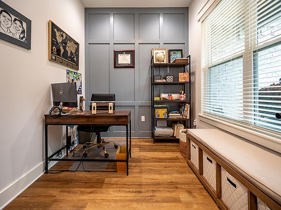 5th image of 50 Lieblong Rd