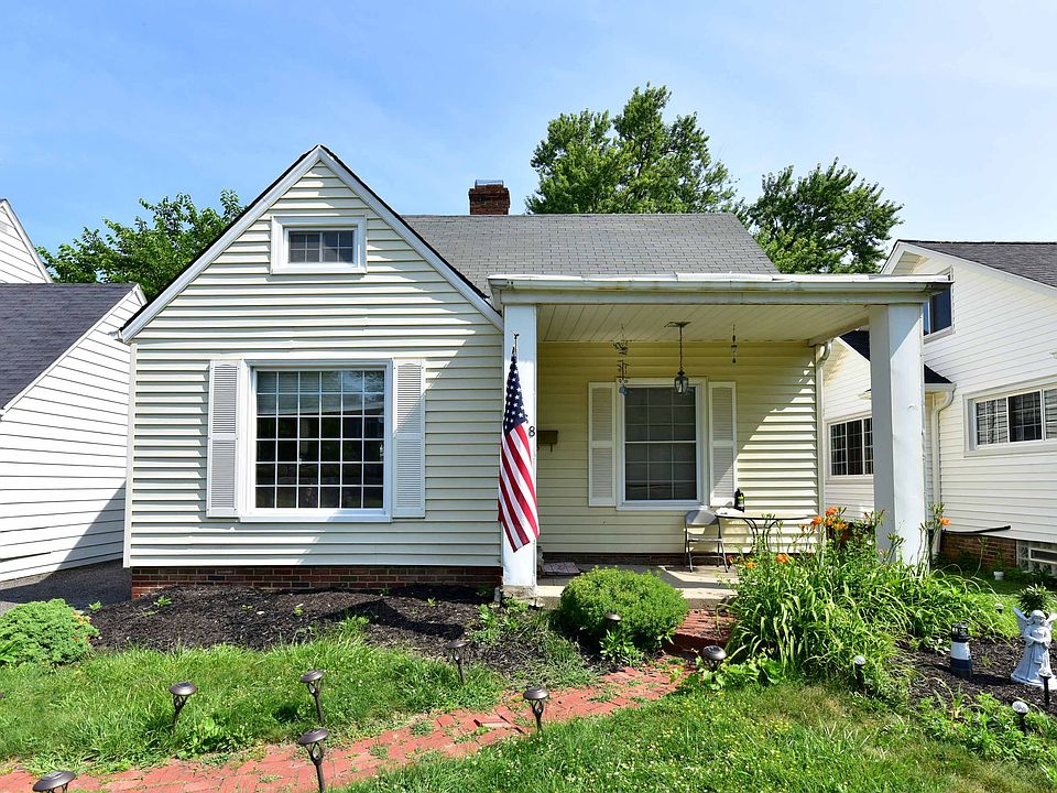 1st image of 19568 Shoreland Ave