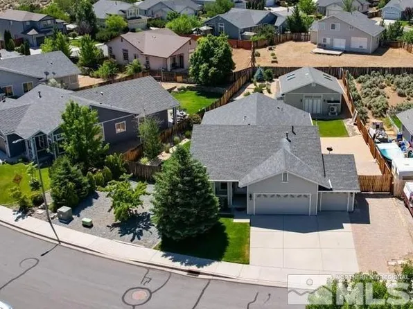 9572 Angel Falls Dr, Reno, NV 89506