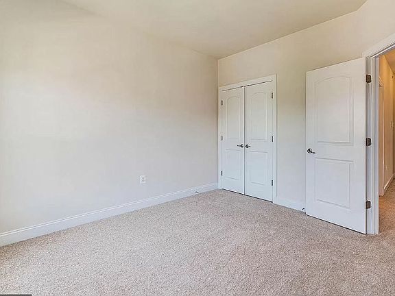 5th image of 15215 Lancashire Dr #366