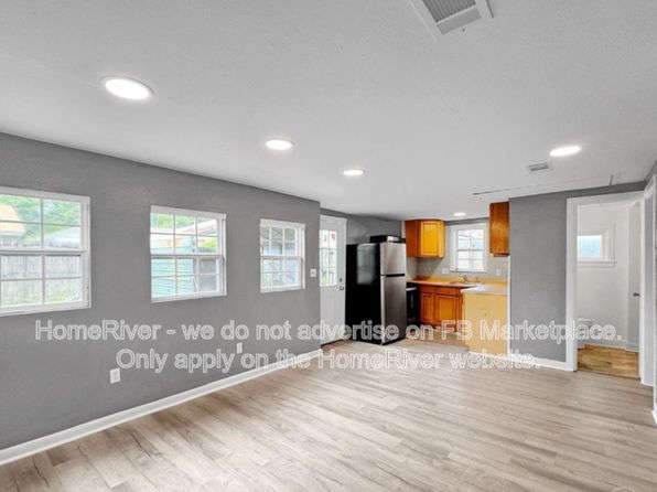 26 Lincoln Rd Unit B