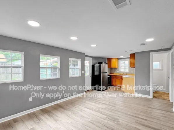 26 Lincoln Rd Unit B, Pensacola, FL 32507