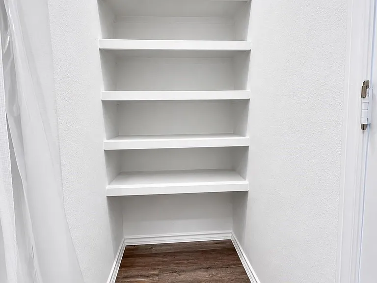5710 Avalon Woods Dr — Photo 17