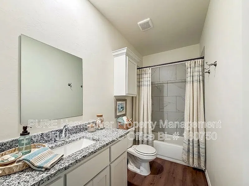 3 bed, 2.0 bath, 1250 sqft, $1,450 — Photo 4