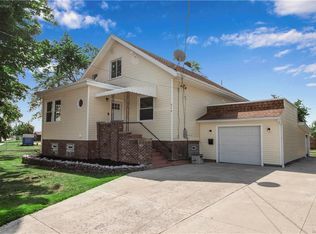 314 Two Mile Creek Rd, Tonawanda, NY 14150