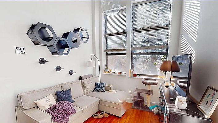 1st image of 724 Halsey St Floor 2