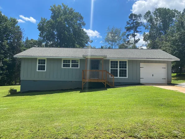 2011 Willow Rd, Gainesville, GA 30507