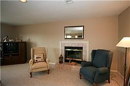 5th image of 4003 Jackson Dr