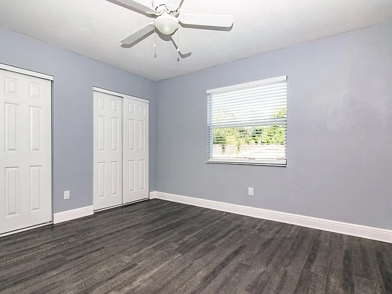 107 Karde Ln #F — Photo 8