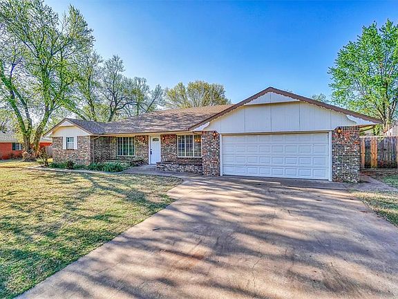 2nd image of 1202 Walters Way