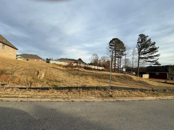 901 N 75th St, Paragould, AR 72450