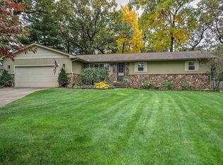 10100 Bradie Way, Osceola, IN 46561