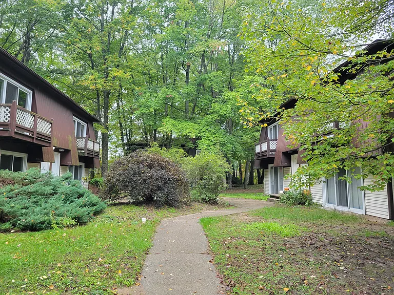 18681 W Spring Lake Rd — Photo 20