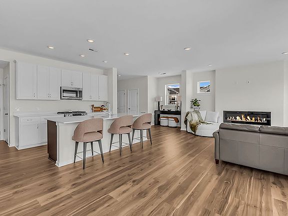 Kitchen / Living Room 