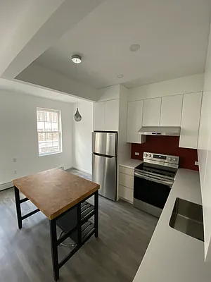 Rented by Compass | media 9