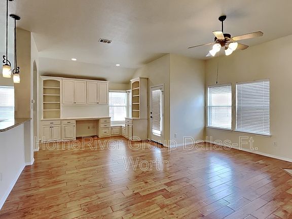 5th image of 10741 Emerald Park Ln