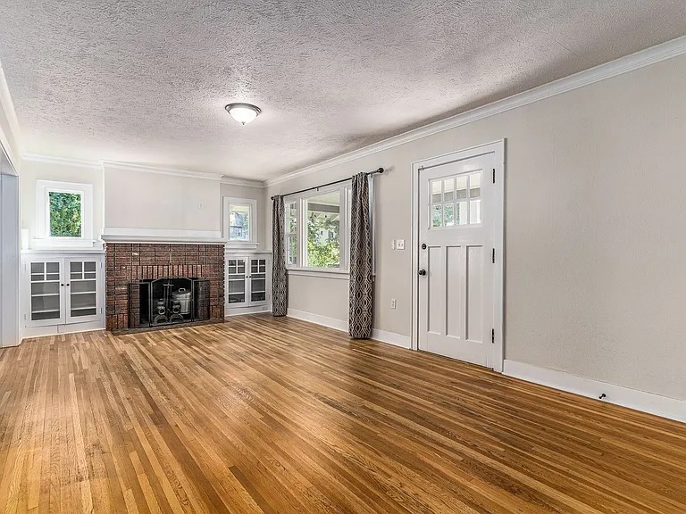2227 S Grand Blvd — Photo 1