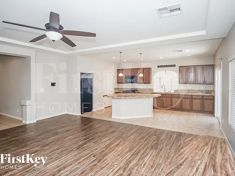 9951 Mills Reef Ct — Photo 5