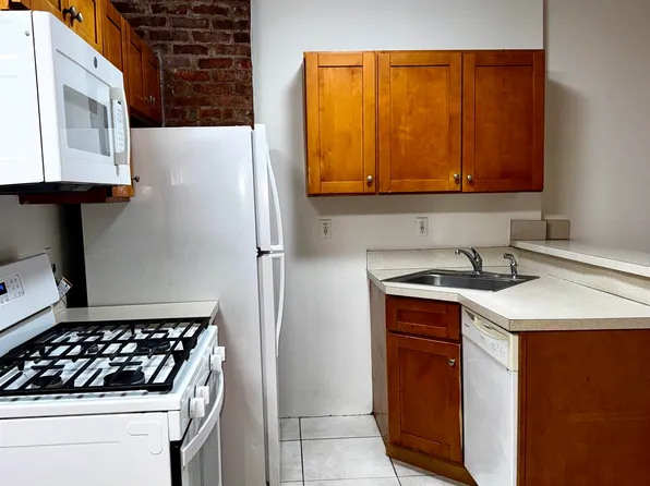 722 Ocean Avenue image 2 of 26