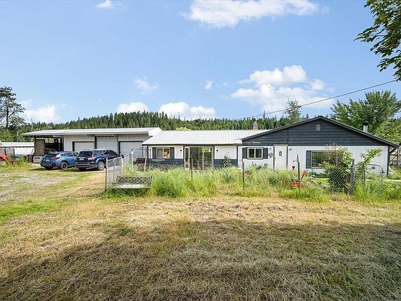 2nd image of 333432 Highway 2